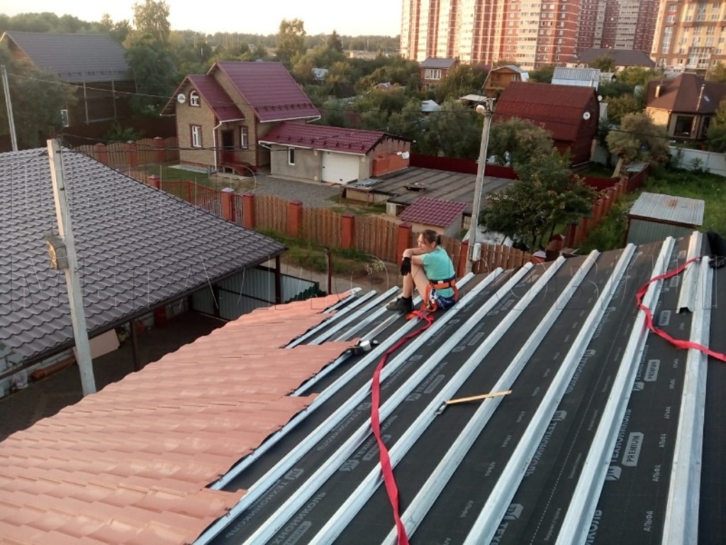 Металлочерепица Геркулес 8004 терракотовый Стальной Бархат от Центра Металлокровли в Рязани